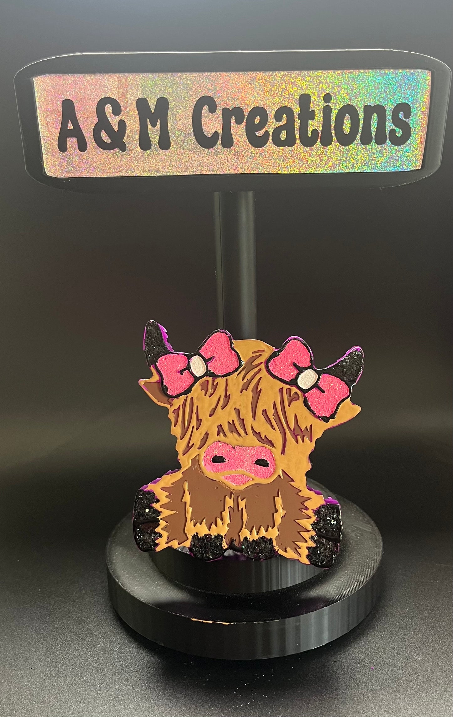 Cow with glitter bows freshie